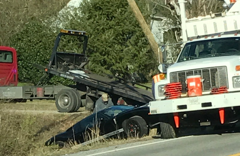 Illustration for article titled Ford GT Crashes, Why Must We Suffer